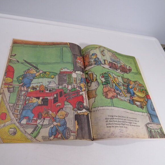 Firemouse 1980s (Old Thin Pages)Weekly Reader Paper Back Firefighter - Picture 9 of 14